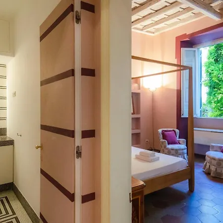 Easytopstay - Campo De' Fiori Pinky House Apartment