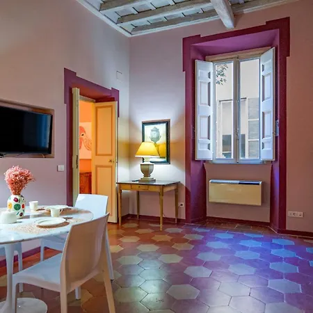 Apartment Campo De' Fiori Pinky House