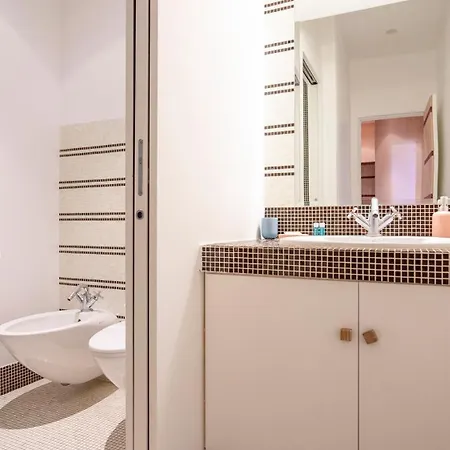 Campo De' Fiori Pinky House روما